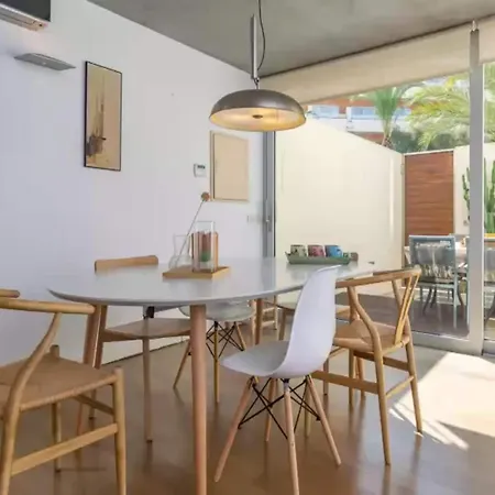 Chalé Modern With Balcony